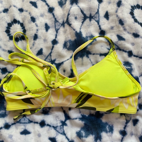 AERIE sunflower bikini top - Picture 2 of 3